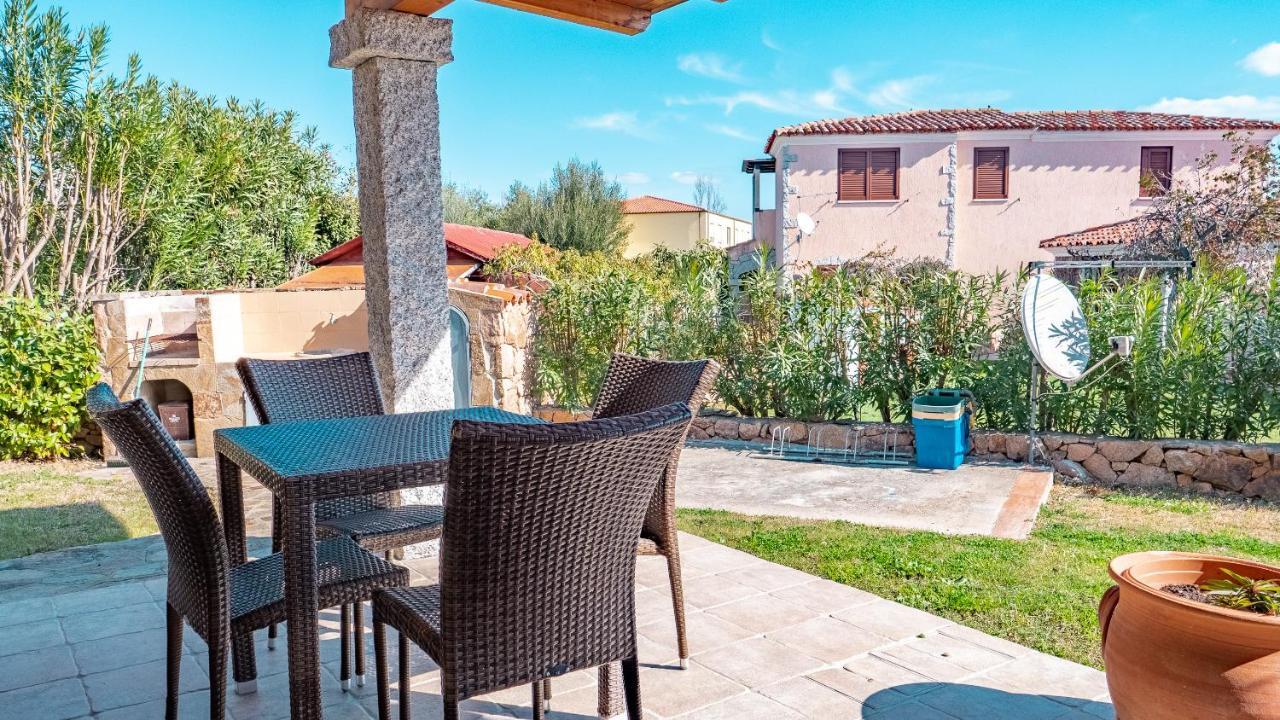 Villetta Con Giardino A Budoni Εξωτερικό φωτογραφία